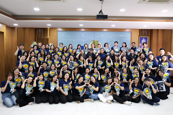 งานแสดงความยินดีและมอบของที่ระลึกให้กับพนักงานที่ได้รับการปรับตำแหน่งทางบริหารและวิชาชีพของ DAA ประจำปี 2569