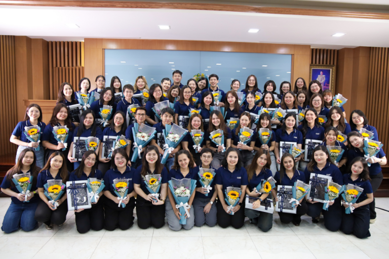 งานแสดงความยินดีและมอบของที่ระลึกให้กับพนักงานที่ได้รับการปรับตำแหน่งทางบริหารและวิชาชีพของ DAA ประจำปี 2569